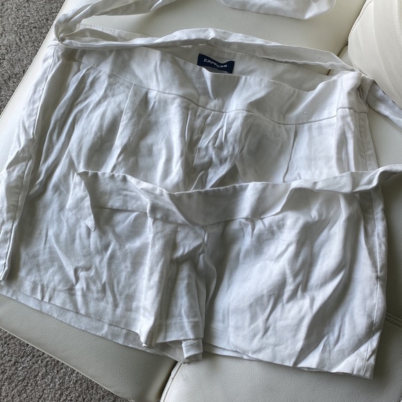 Express High Waisted Sash Tie Linen-Blend Shorts - Picture 5 of 5